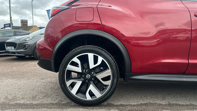 Nissan Juke 1.2 DiG-T N-Connecta 5dr Petrol Hatchback